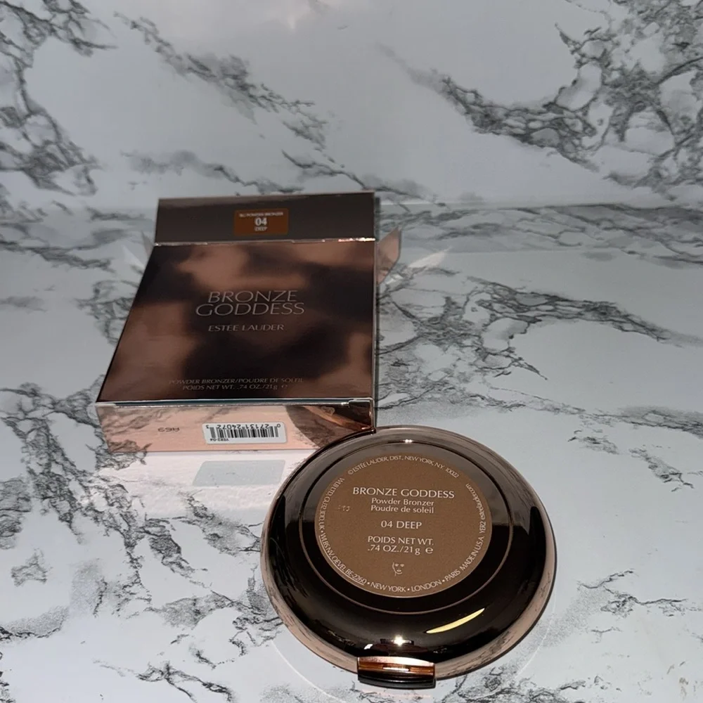 NWT Estée Lauder Bronze Goddess bronzer 04 Deep Never used Still in box